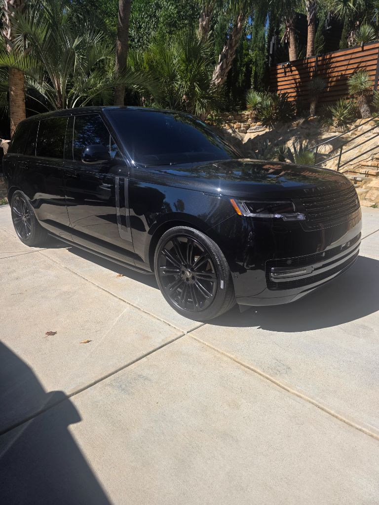 2025 Land Rover Range Rover - $104,999