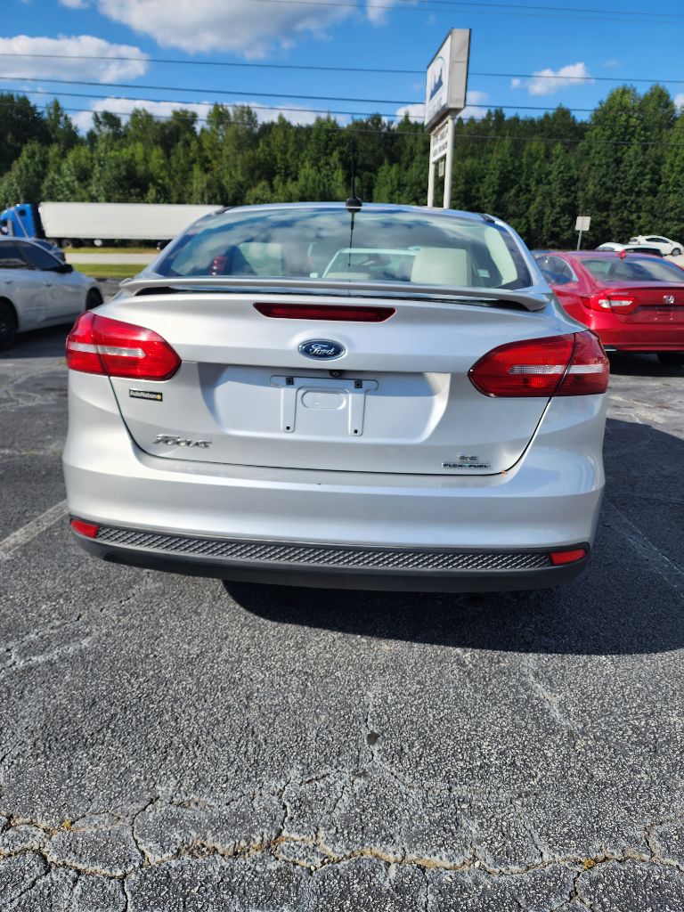 2015 Ford Focus SE photo