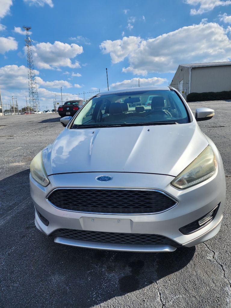 2015 Ford Focus SE photo