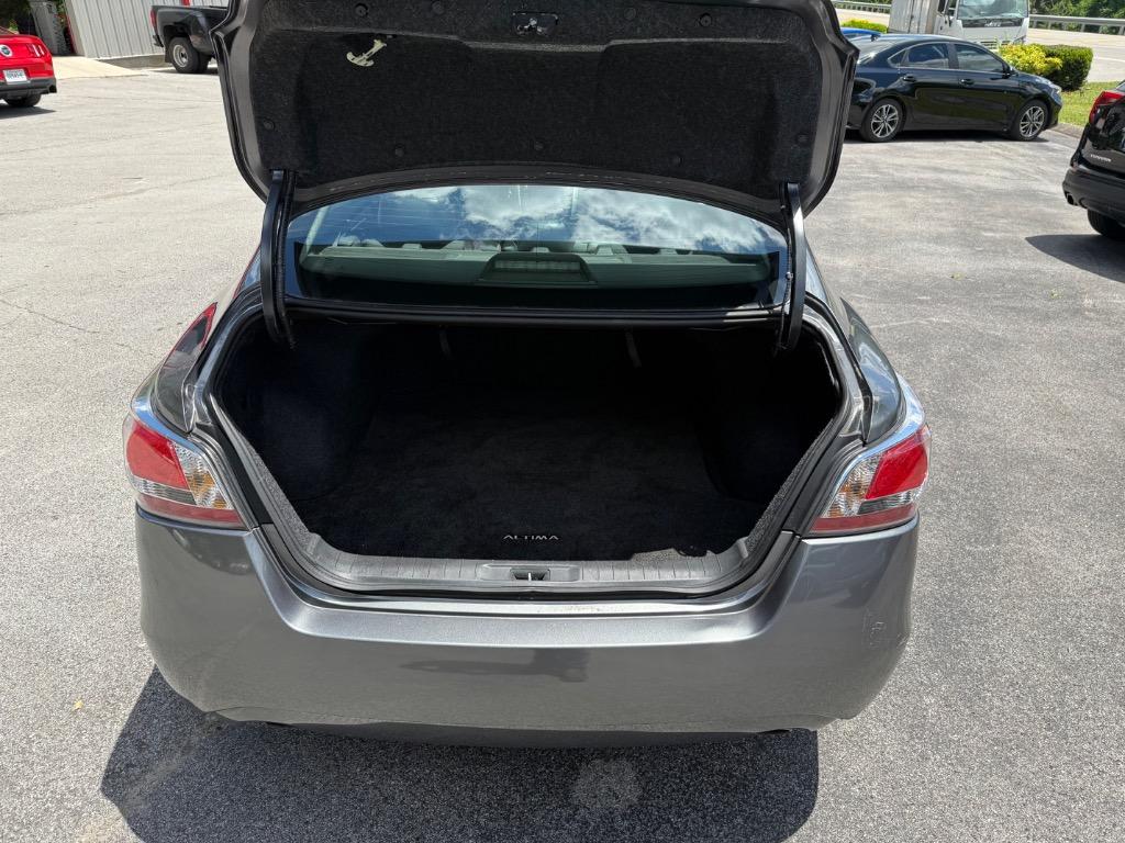 2015 Nissan Altima SL photo