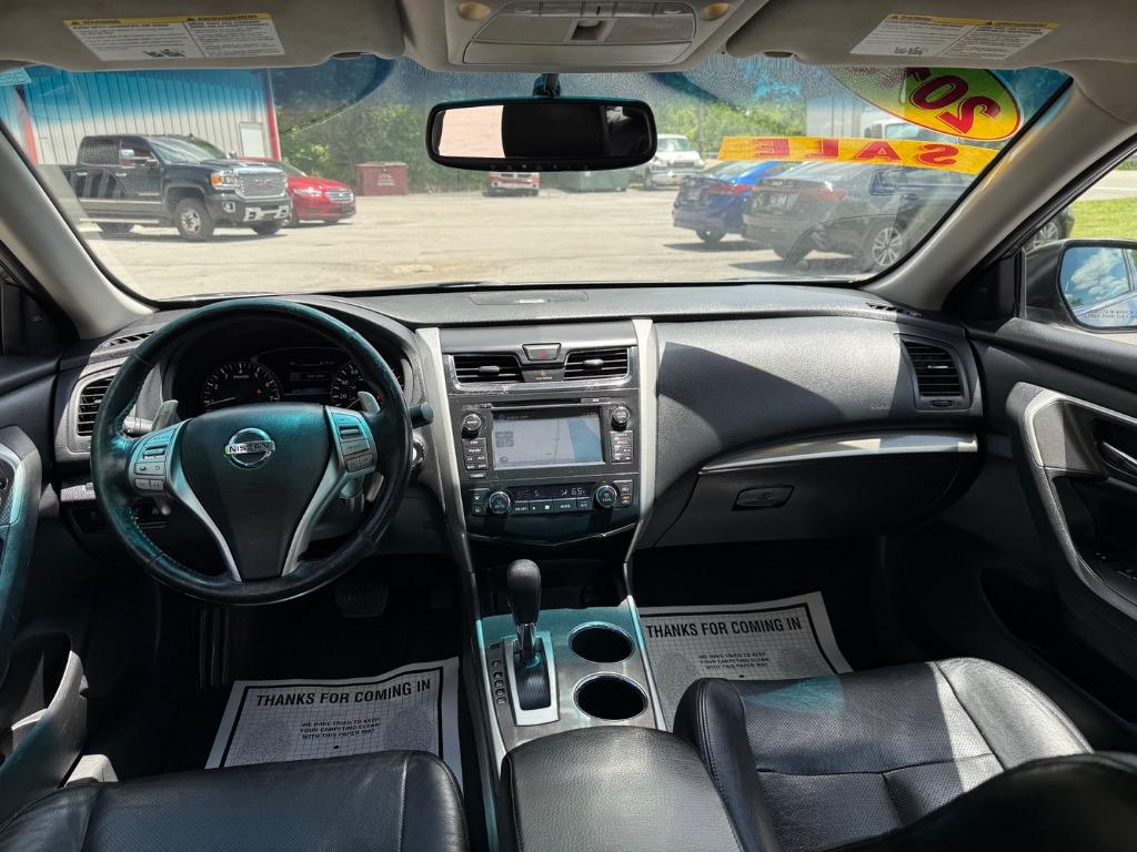 2015 Nissan Altima SL photo