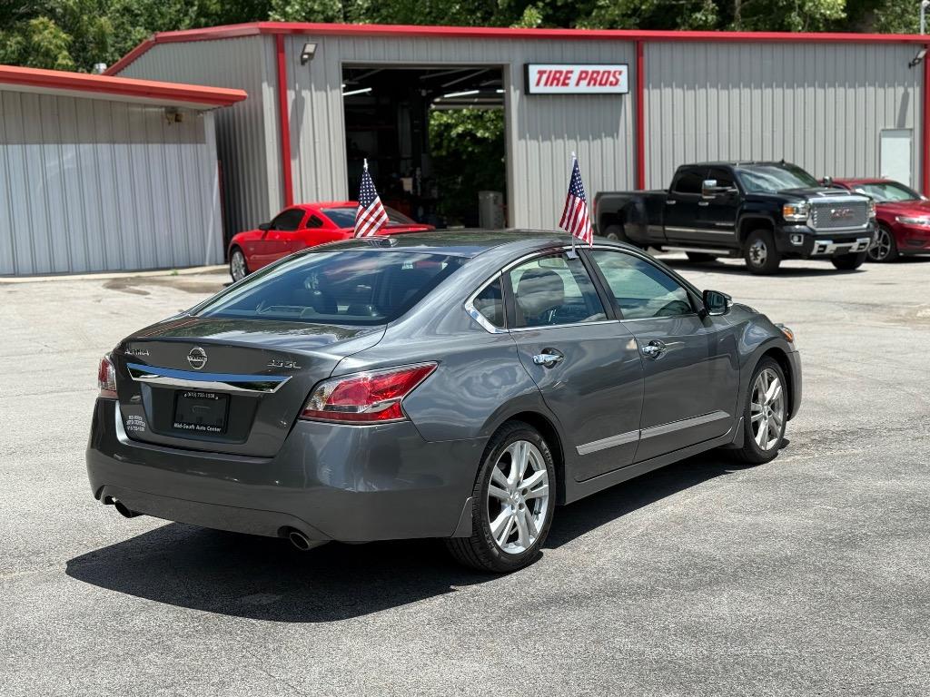 2015 Nissan Altima SL photo