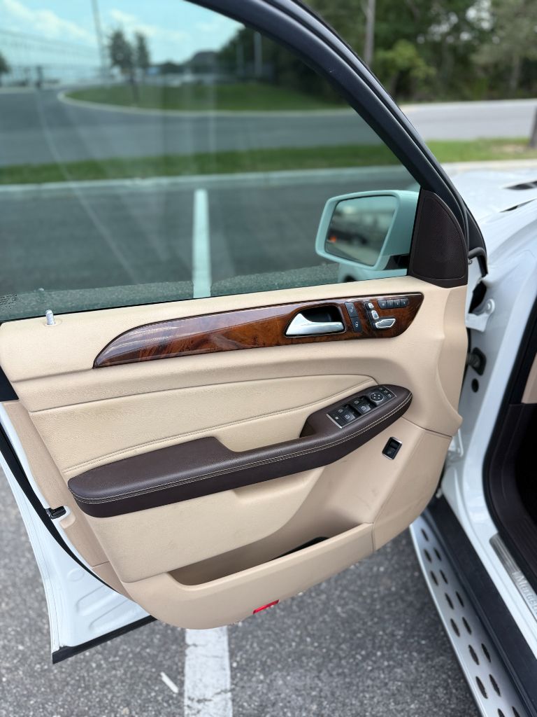 2017 Mercedes-Benz GLS GLS450 photo