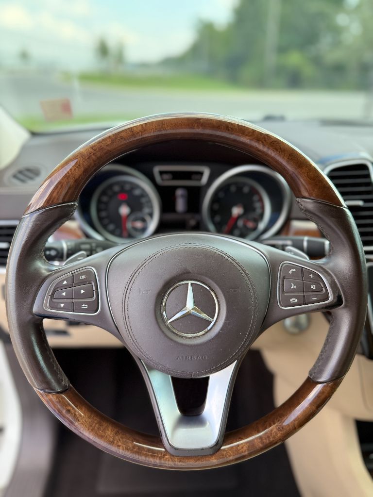 2017 Mercedes-Benz GLS GLS450 photo