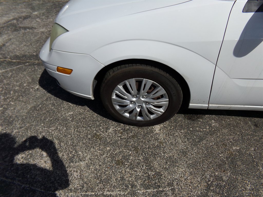 2006 Ford Focus ZX4 S photo