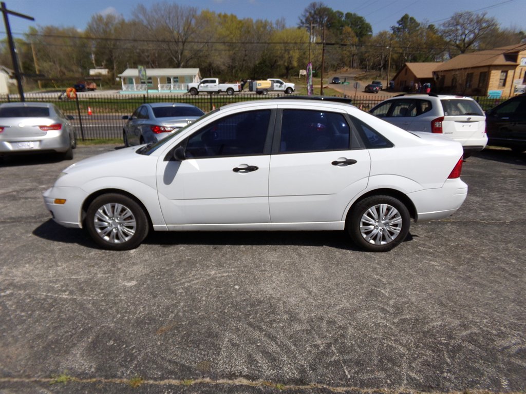 2006 Ford Focus ZX4 S photo