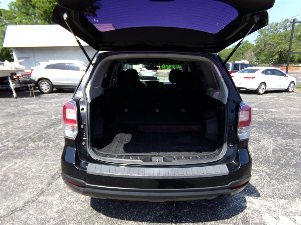 2017 Subaru Forester 2.5i photo