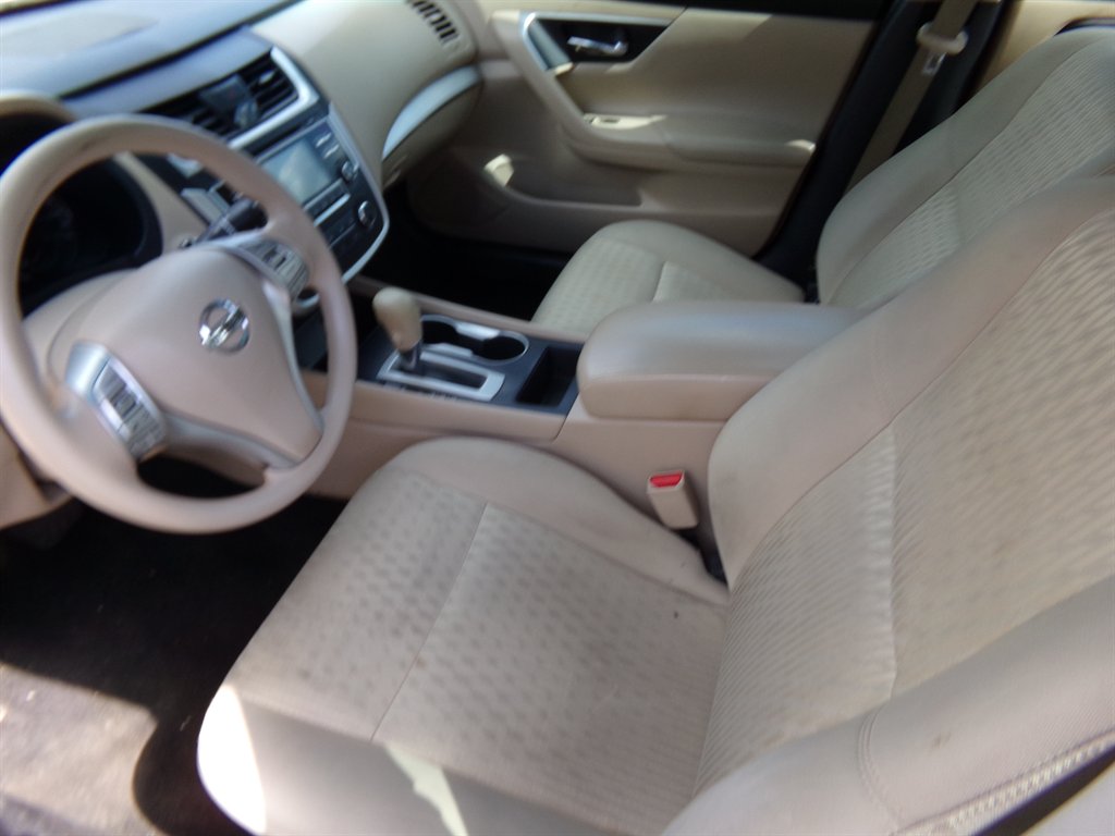 2016 Nissan Altima - $6,500