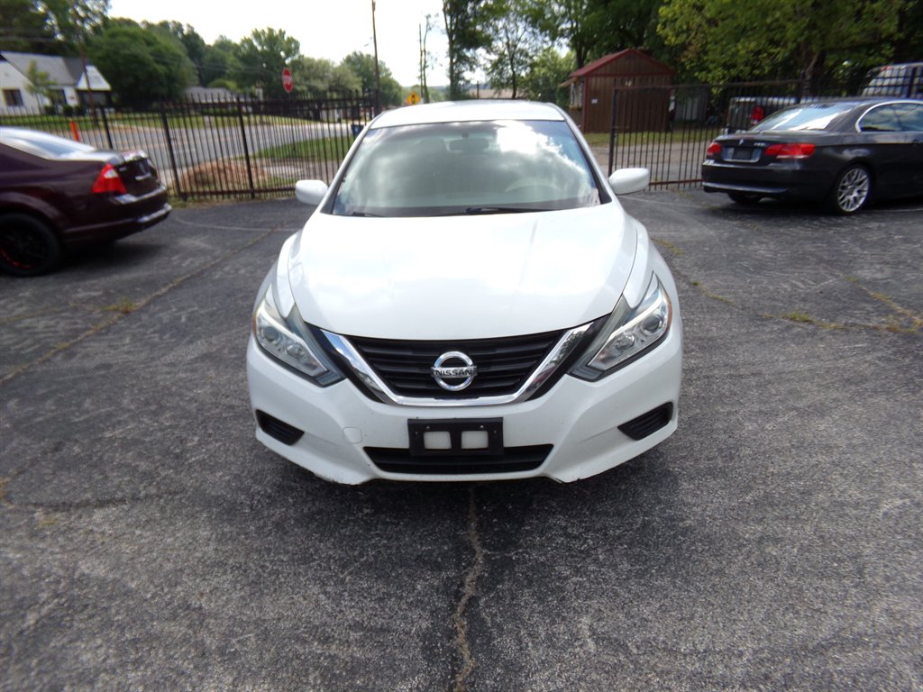 2016 Nissan Altima - $6,500