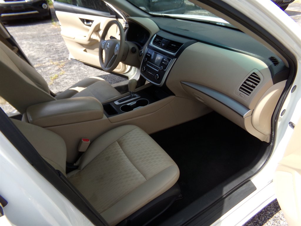 2016 Nissan Altima - $6,500