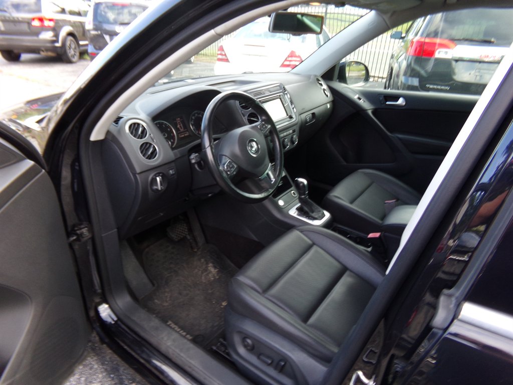 2017 Volkswagen Tiguan - $8,900