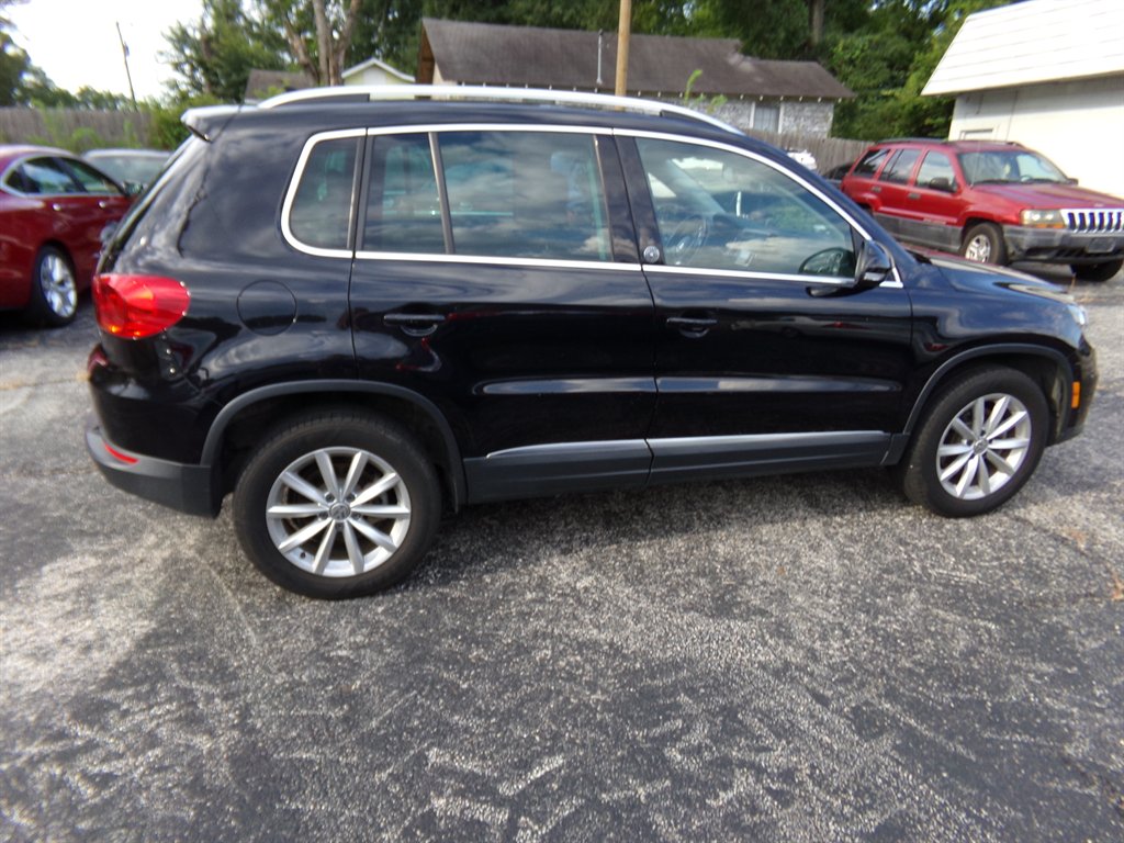 2017 Volkswagen Tiguan - $8,900