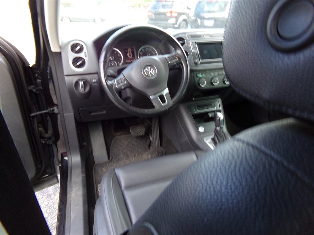 2017 Volkswagen Tiguan - $8,900