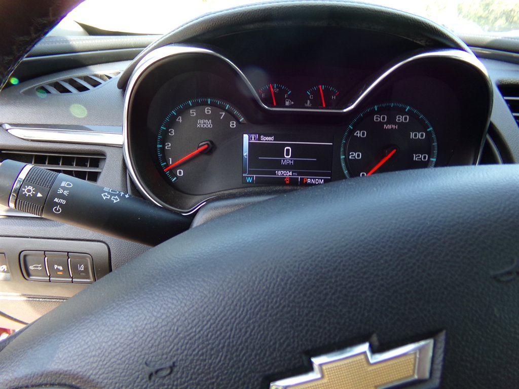 2015 Chevrolet Impala - $8,900