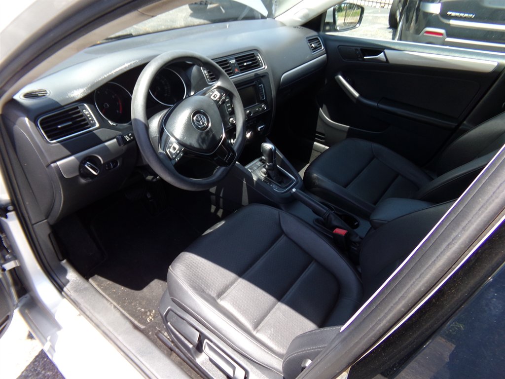 2015 Volkswagen Jetta - $8,500