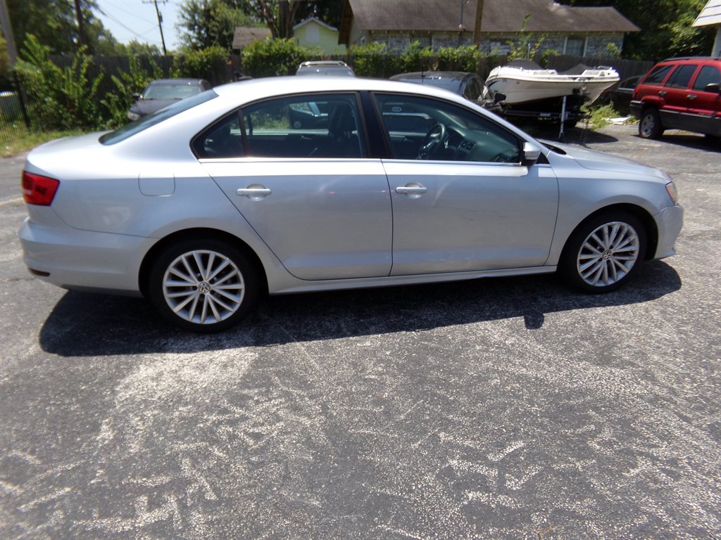 2015 Volkswagen Jetta - $8,500