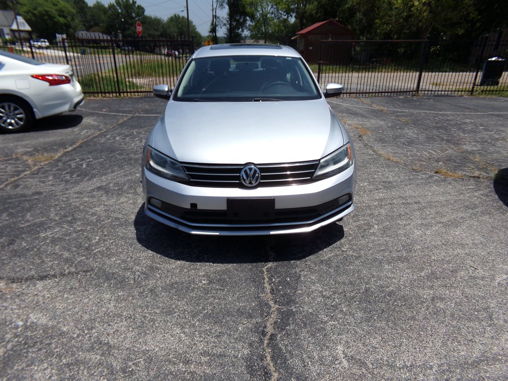 2015 Volkswagen Jetta - $8,500