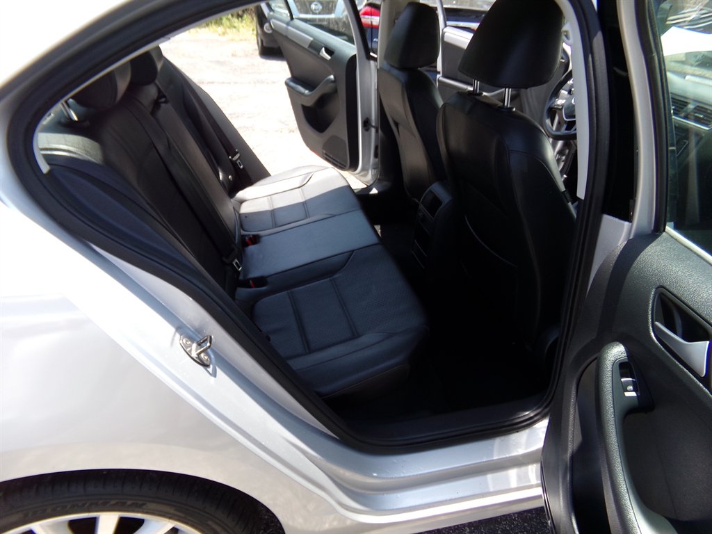 2015 Volkswagen Jetta - $8,500