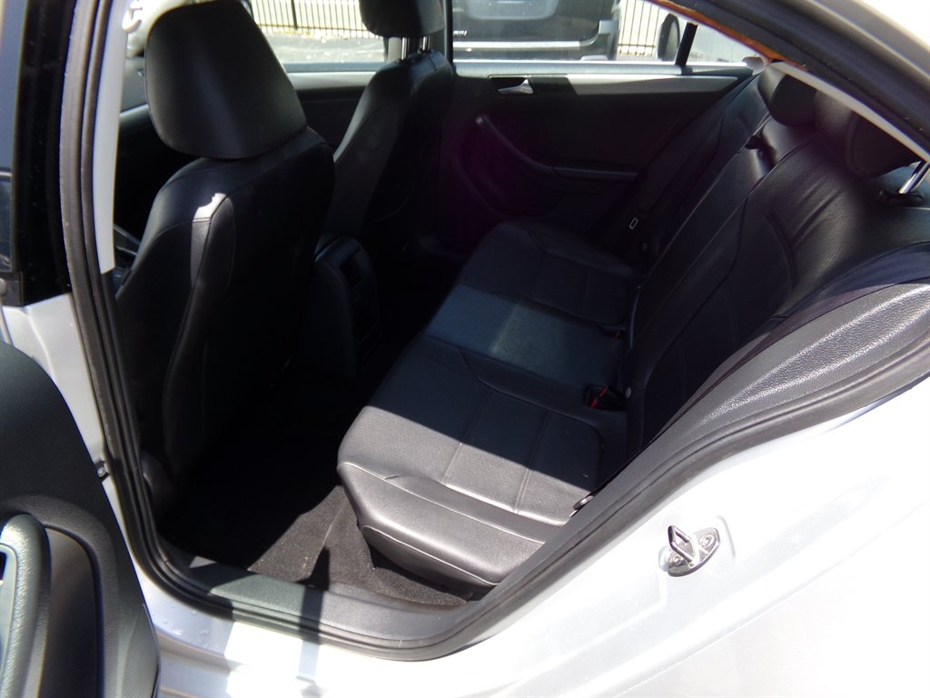 2015 Volkswagen Jetta - $8,500