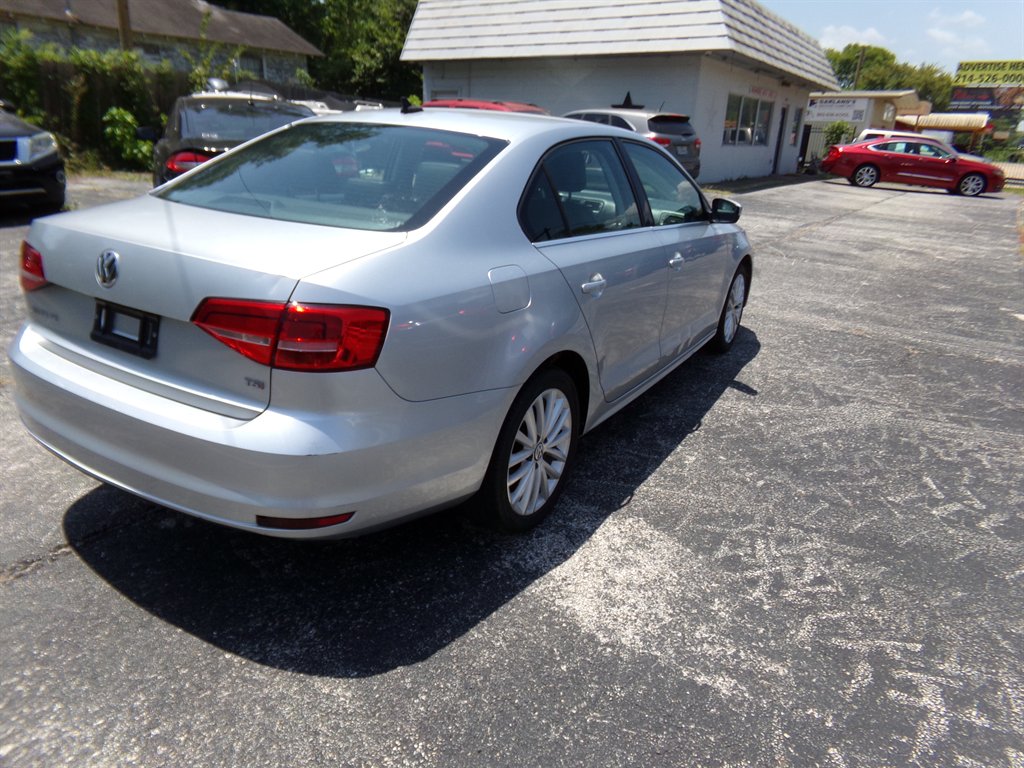 2015 Volkswagen Jetta - $8,500