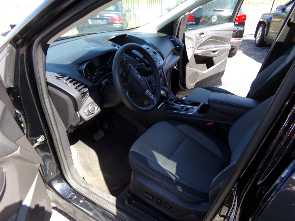 2018 Ford Escape - $7,900