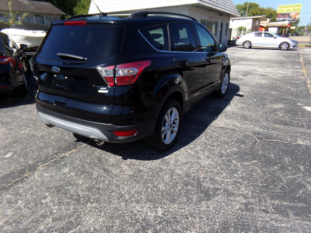 2018 Ford Escape - $7,900