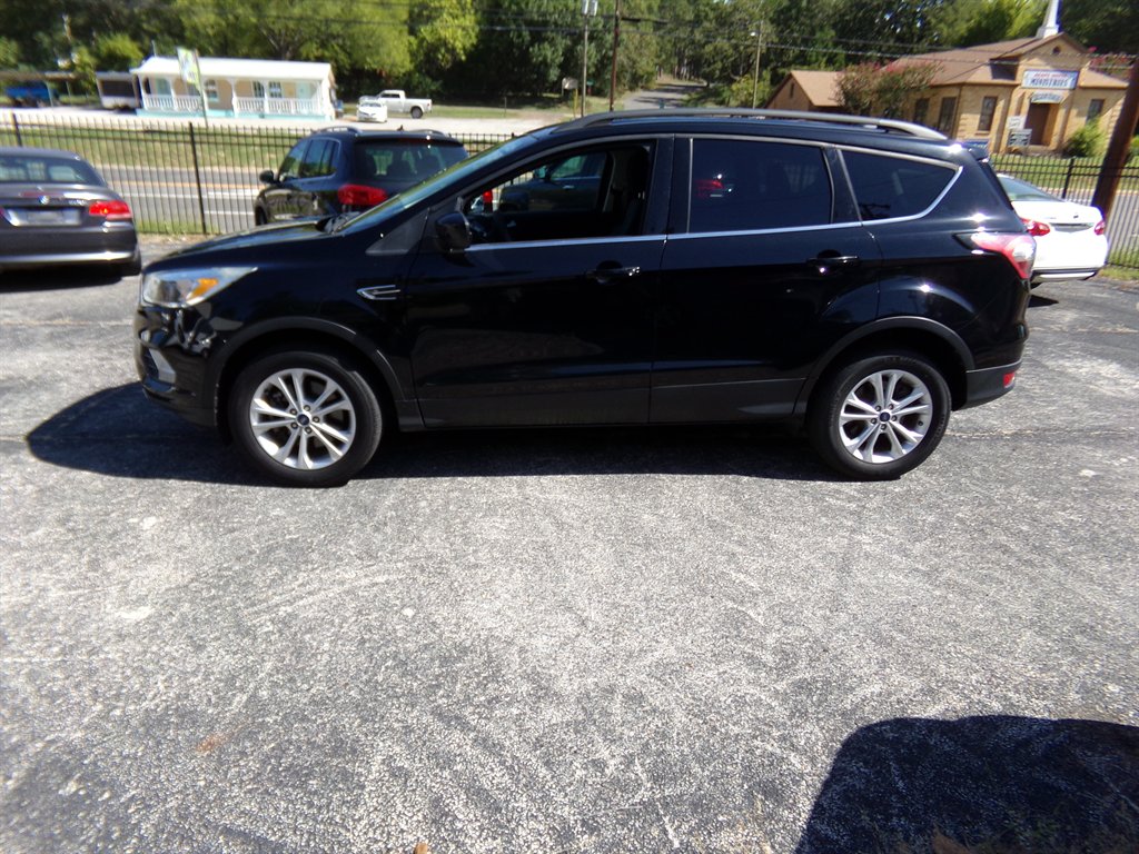 2018 Ford Escape - $7,900