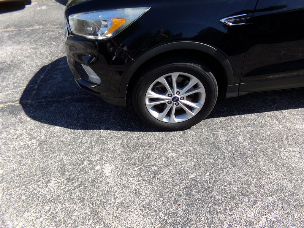 2018 Ford Escape - $7,900