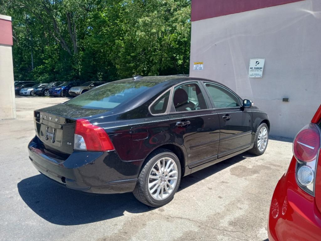 2010 Volvo S40