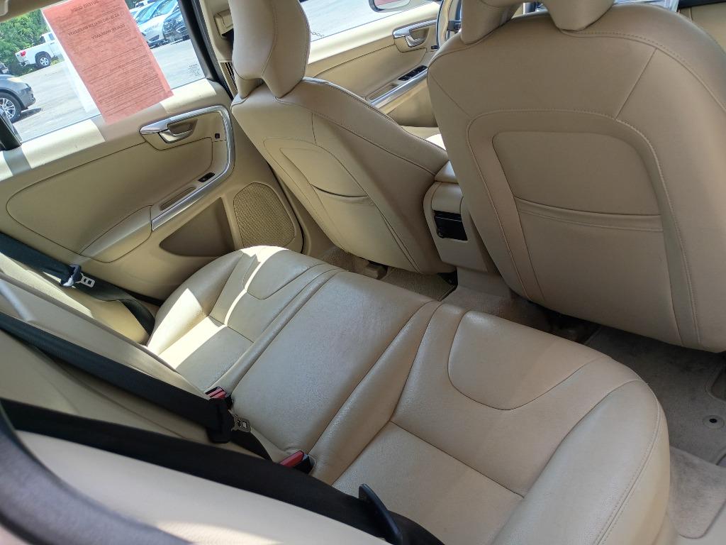 2015 Volvo V60