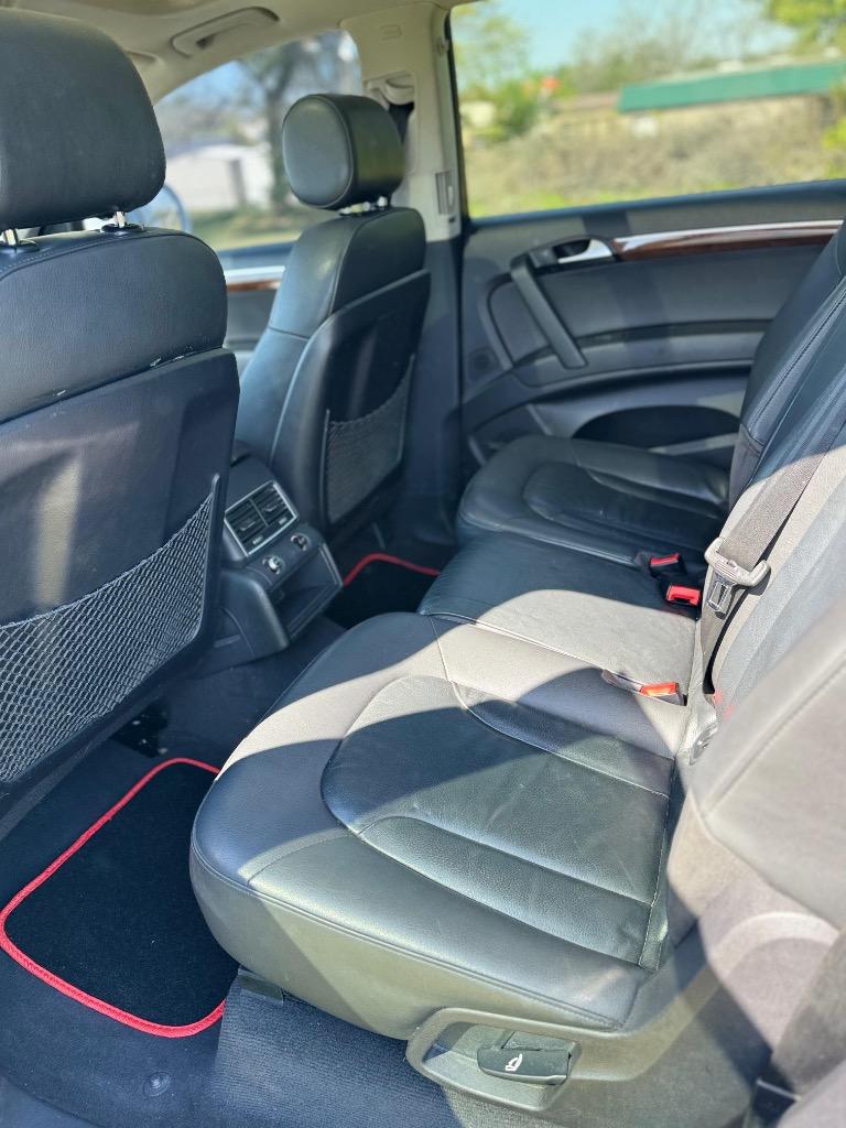 2015 Audi Q7 - $9,800