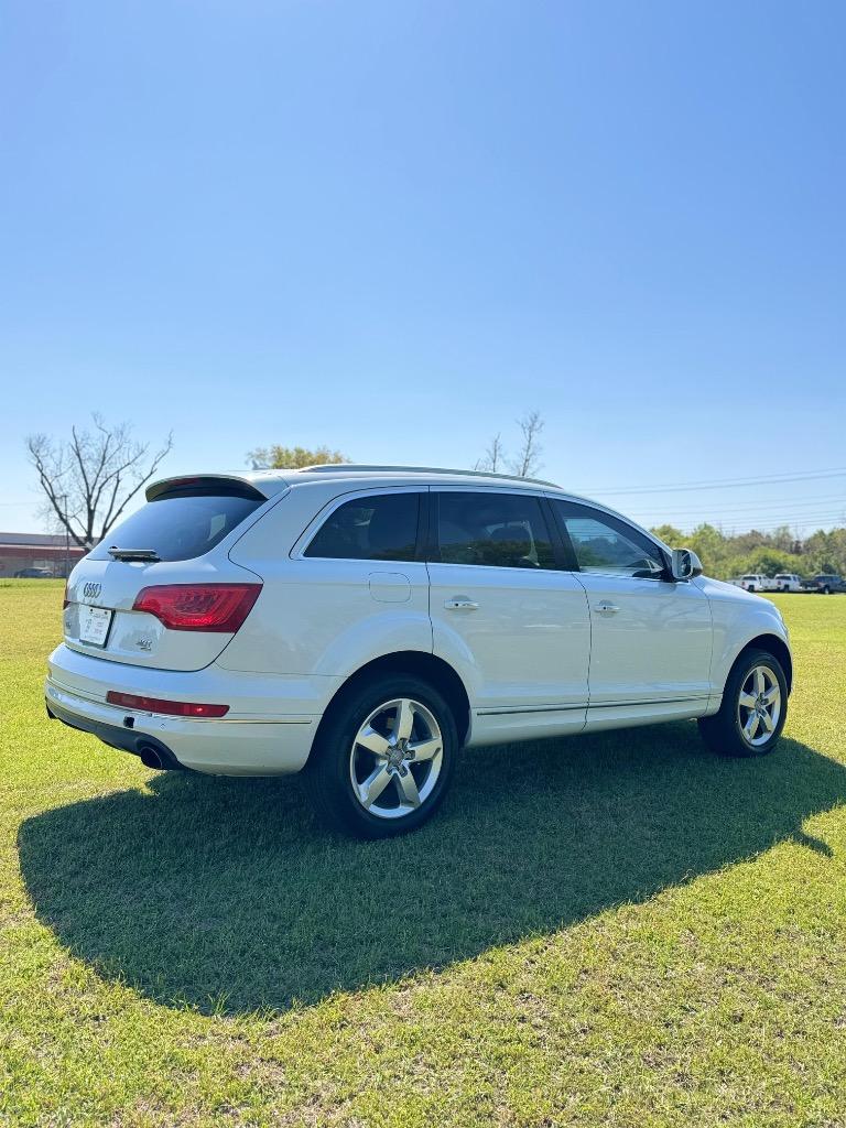 2015 Audi Q7 - $9,800