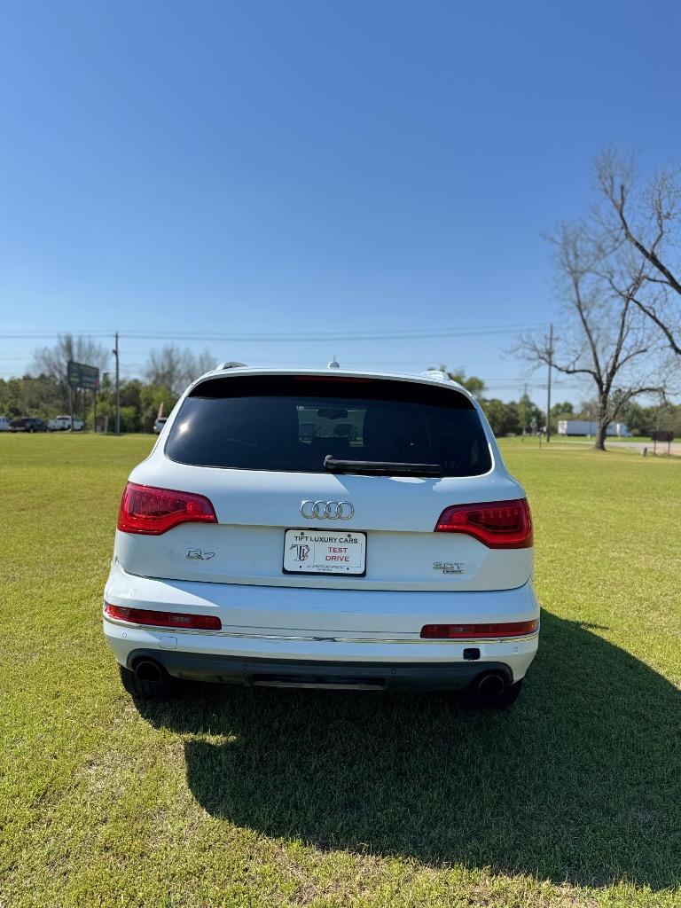 2015 Audi Q7 - $9,800
