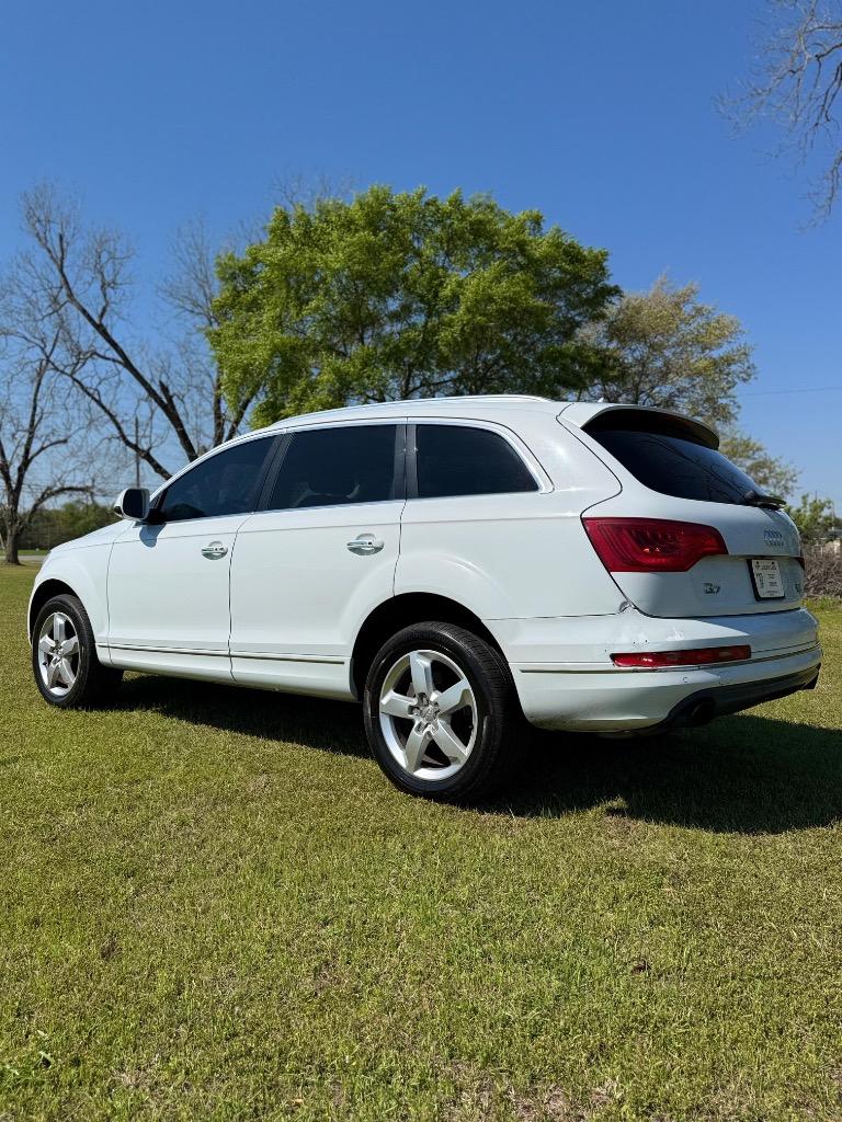 2015 Audi Q7 - $9,800
