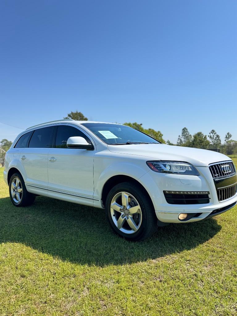 2015 Audi Q7 - $9,800