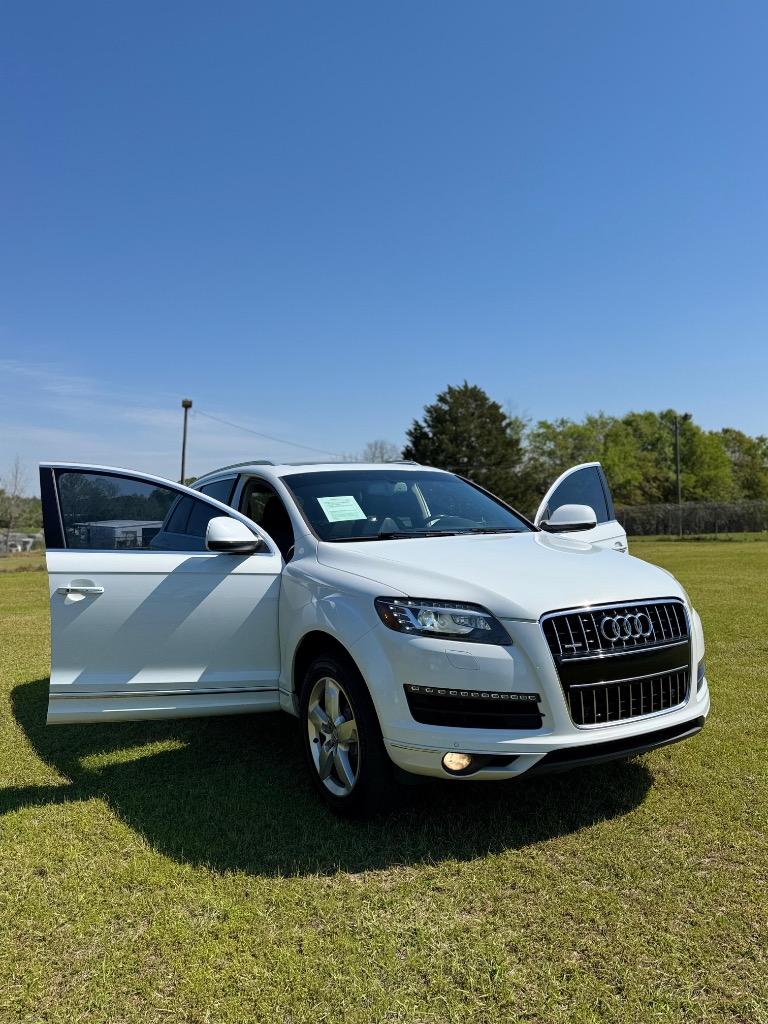 2015 Audi Q7 - $9,800