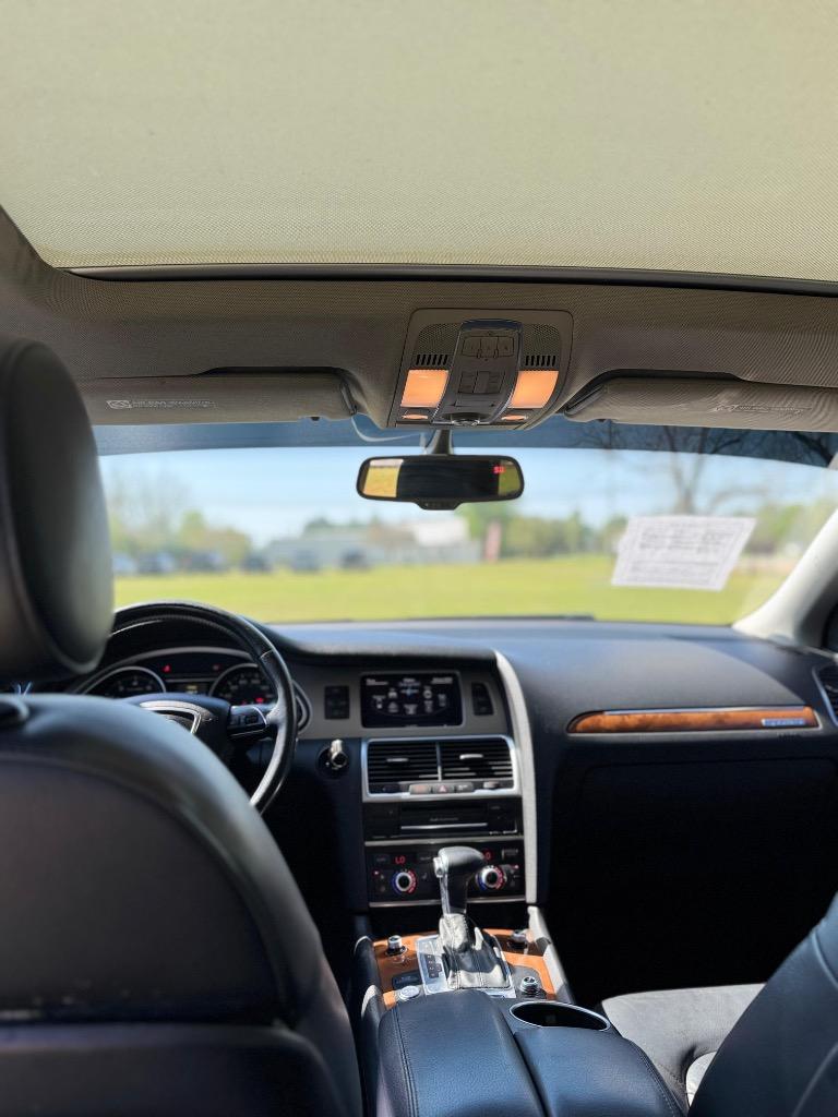 2015 Audi Q7 - $9,800