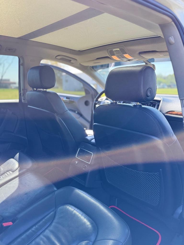 2015 Audi Q7 - $9,800