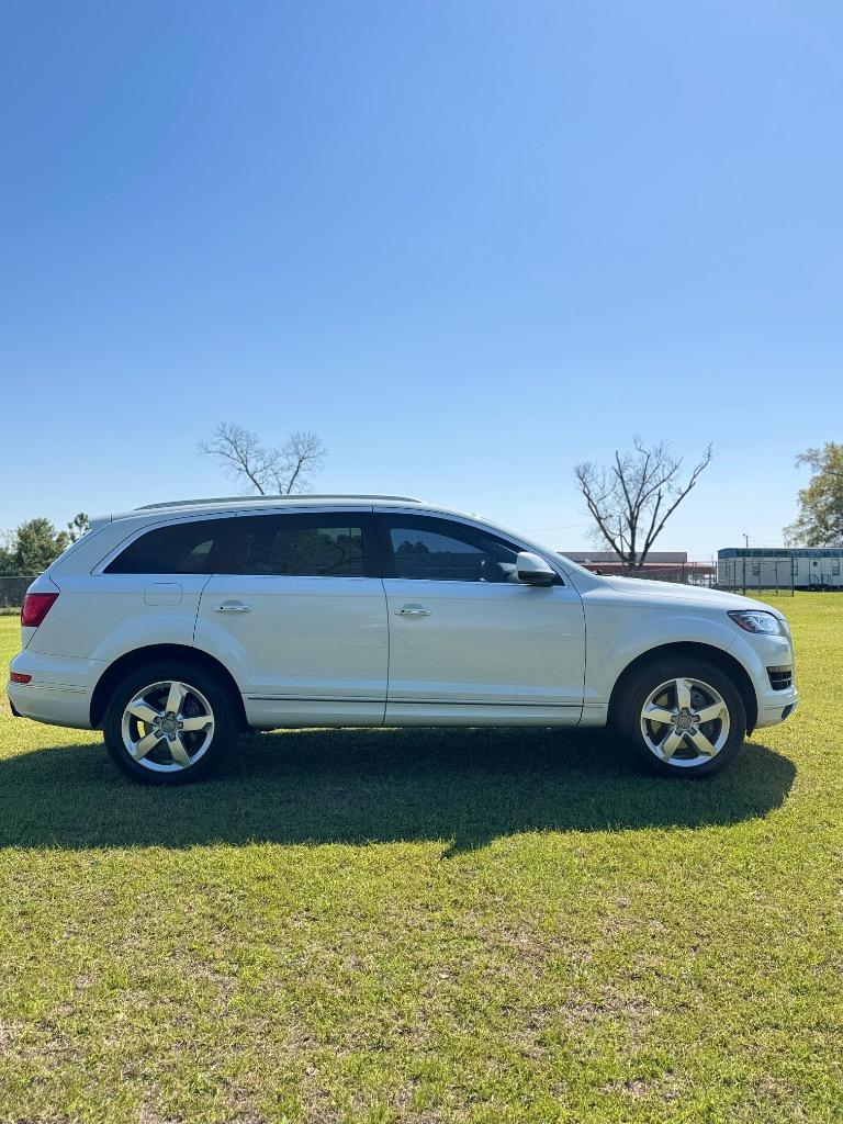 2015 Audi Q7 - $9,800