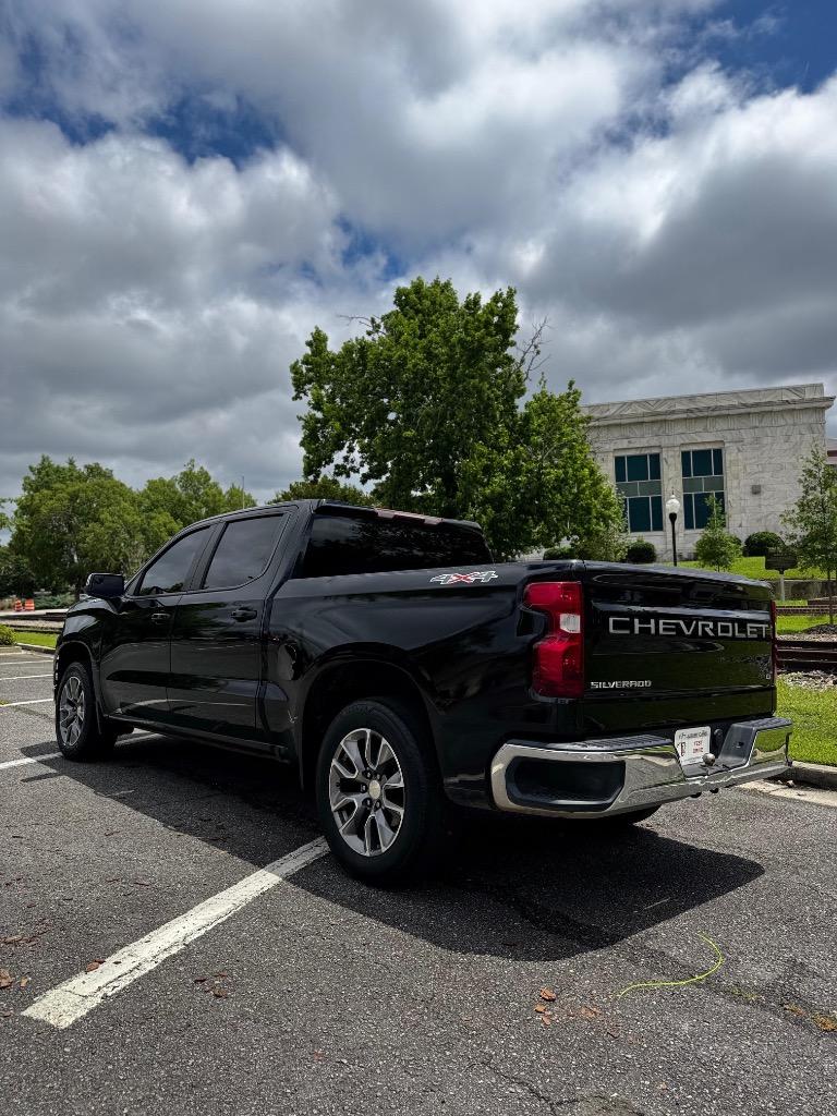 2020 Chevrolet Silverado - $17,999