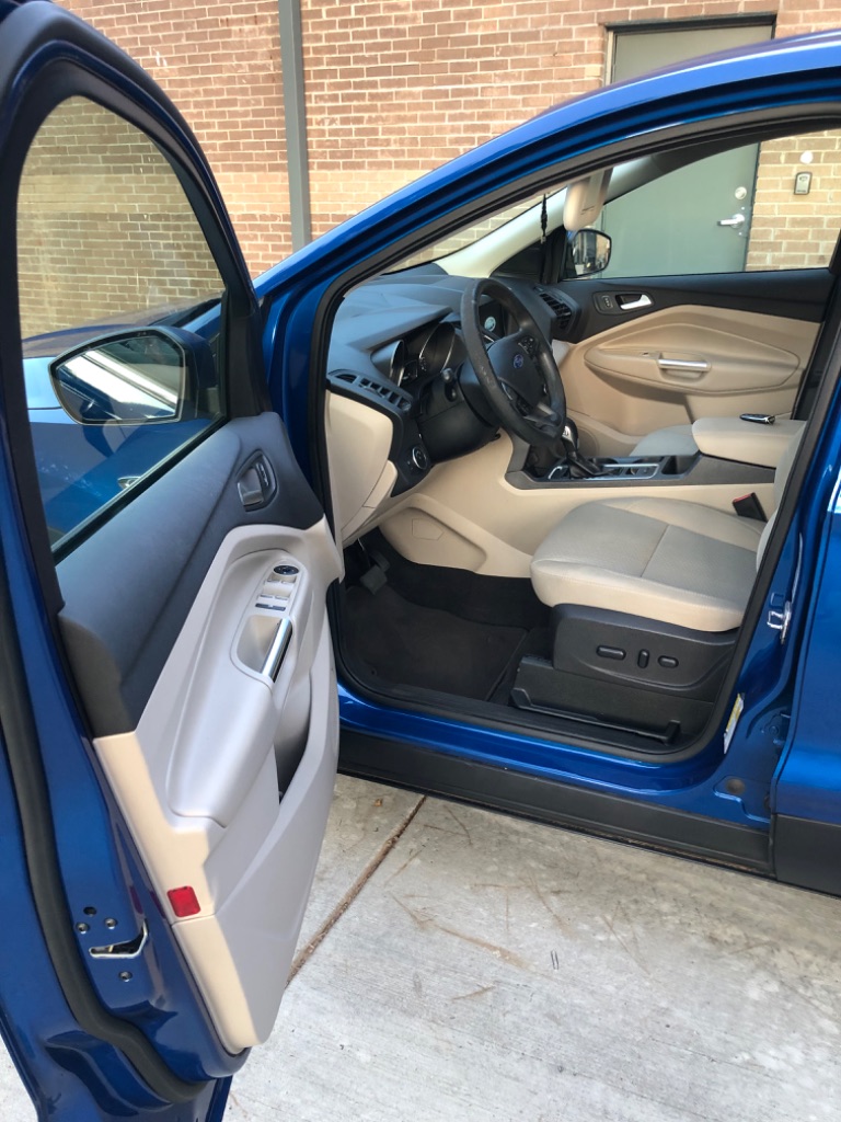 2019 Ford Escape SE photo