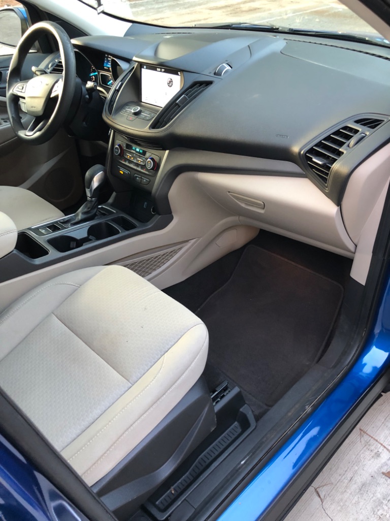 2019 Ford Escape SE photo