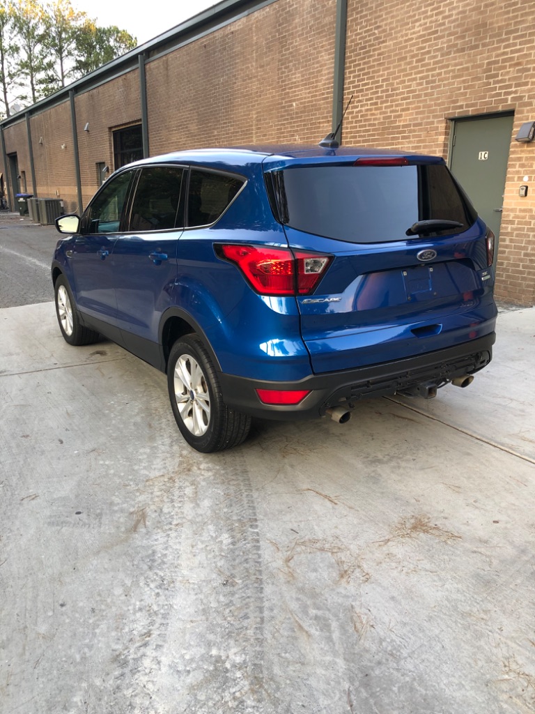 2019 Ford Escape SE photo