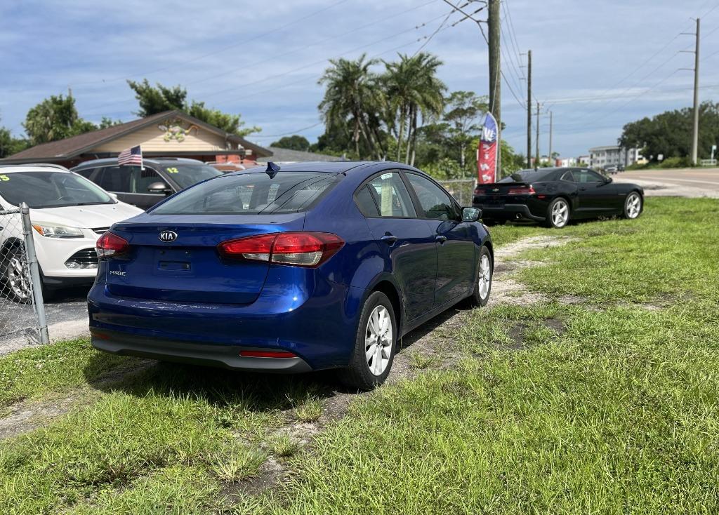 2017 Kia Forte - $9,995