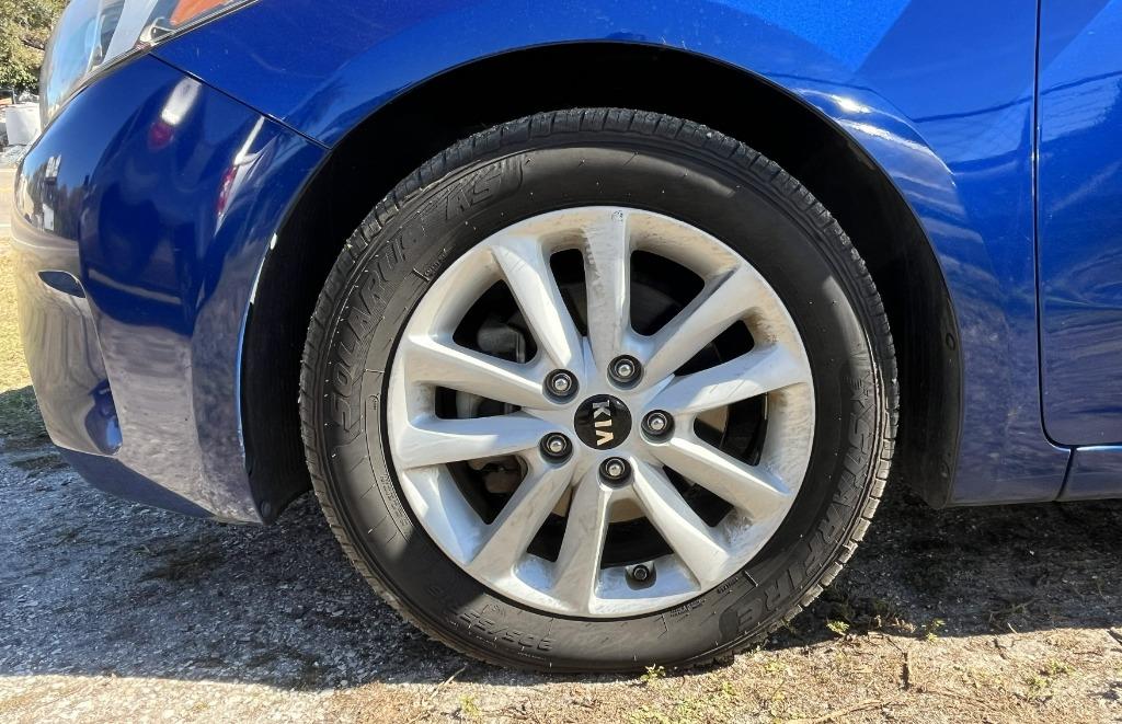 2017 Kia Forte - $9,995