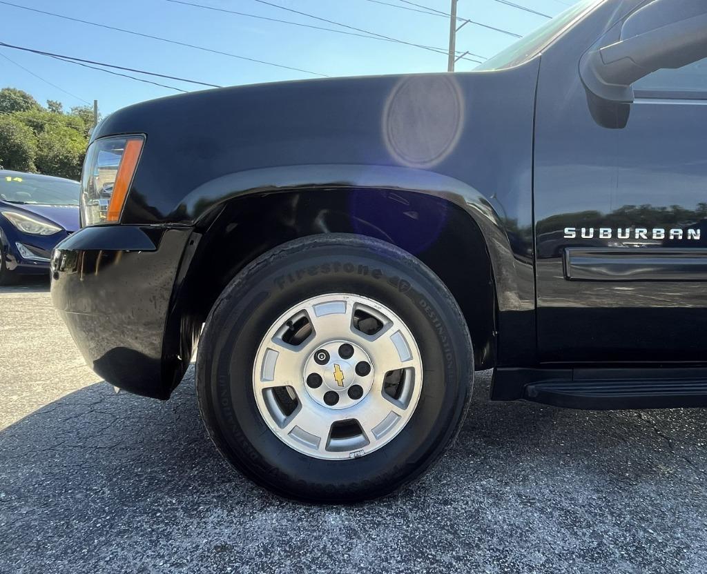 2012 Chevrolet Suburban - $9,995