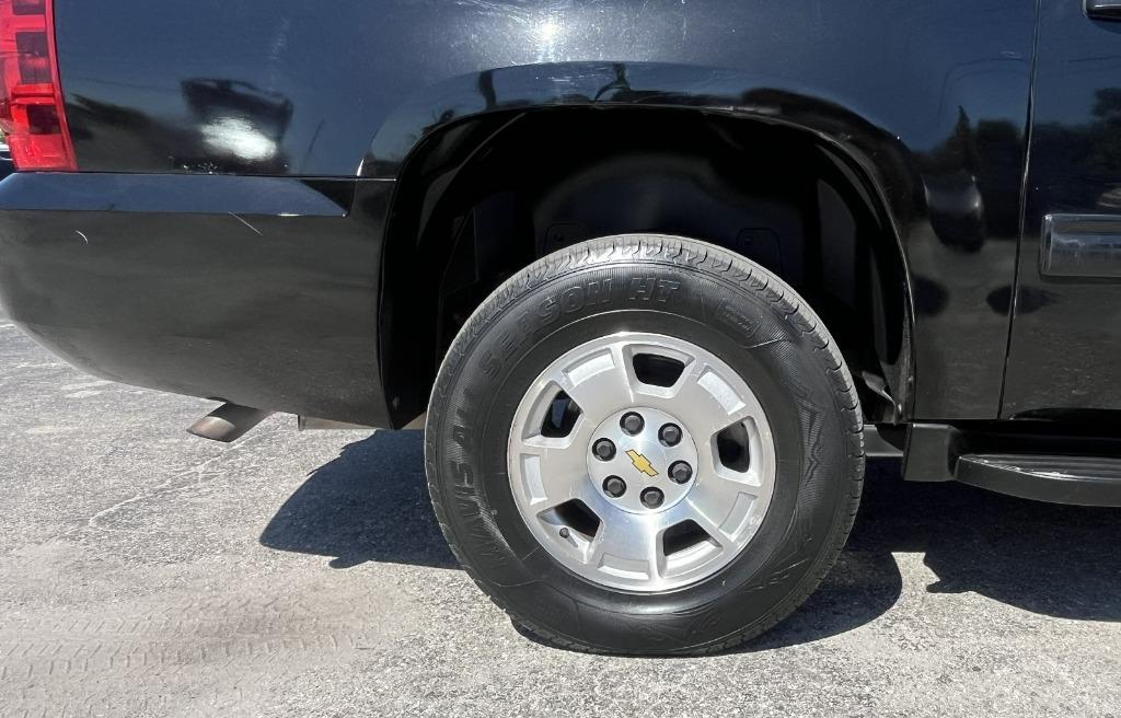 2012 Chevrolet Suburban - $9,995