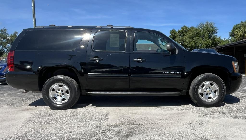2012 Chevrolet Suburban - $9,995