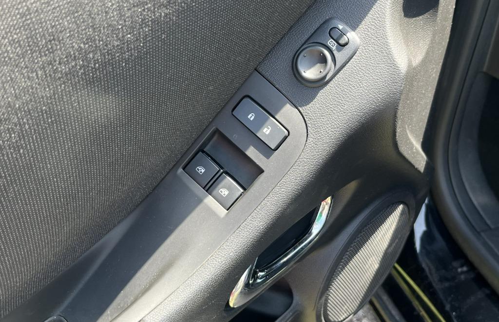 2015 Chevrolet Camaro - $10,995