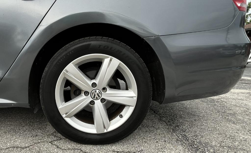 2015 Volkswagen Passat - $8,995